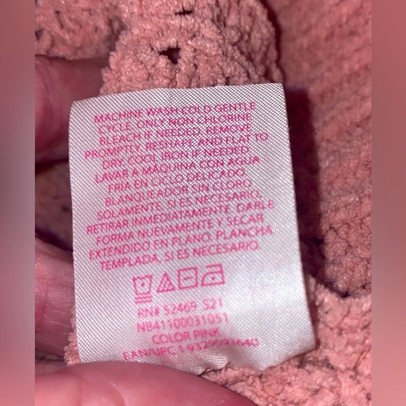 No Boundaries Hooded Sweater - Picture 9 of 9